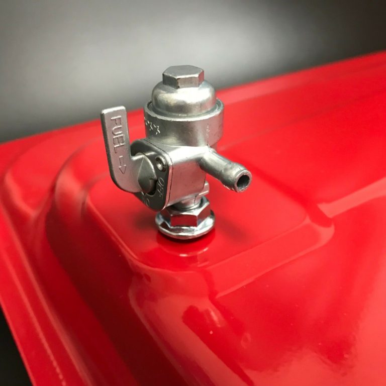 Universal Gas Fuel Tank With Petcock Chrome Cap Fits 6500W Gasoline